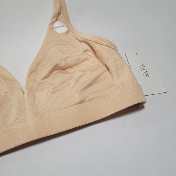 Alfani Super Soft Essential Unlined Bralette Creamy Ivory Beige NWT Size Medium - Picture 5 of 9